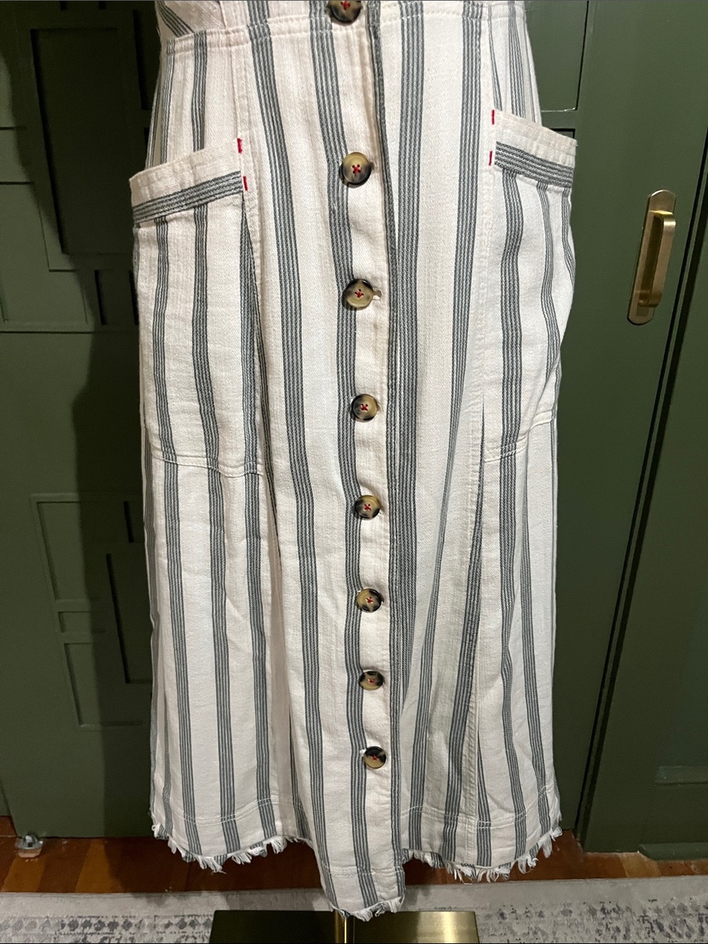 Maeve Vertical Stripe Button-Front Midi Dress in White and Gray Size 4 - Picture 3 of 11